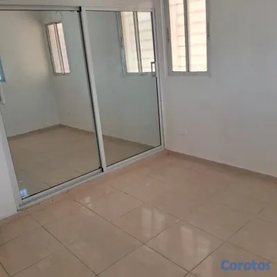 apartamentos - 🏠 ¡Apartamento en alquiler!
📍 Autopista San Isidro (frente a la zona) 14