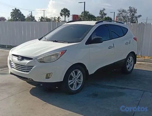 jeepetas y camionetas - HYUNDAI TUCSON 2011 NITIDA CON AIRE QUÉ CONGELA Y BIEN CUIDADA 3