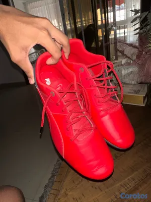 zapatos para hombre - Tenis Ferrari Puma Rojos Original
Style | Talla Disponible | RD$2,500 5