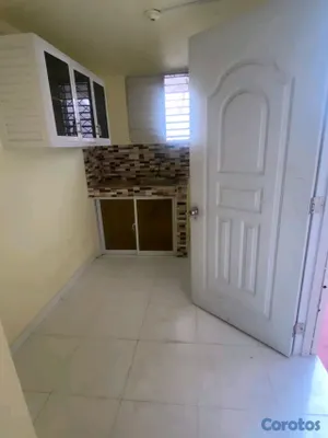 habitaciones y viviendas compartidas - Habitacion estudio de alquiler. Gazcue 9
