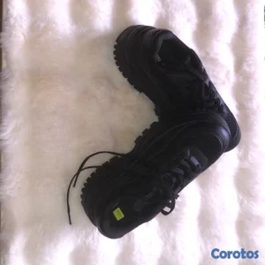Tenis de buena calidad y extranjeros 👍🏾