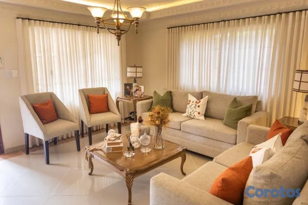 casas - CASA DE 3 NIVELES CON PANELES SOLARES EN VENTA EN VISTA HERMOSA  4