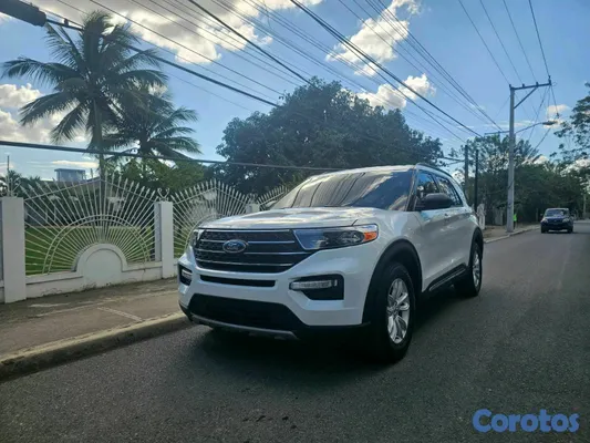 jeepetas y camionetas - Ford Explorer xlt 2023 10