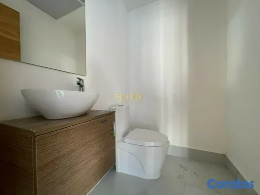 apartamentos - Apartamento en venta en los Cacicazgos (221mts2) de 3 habitaciones con baño c/u 9