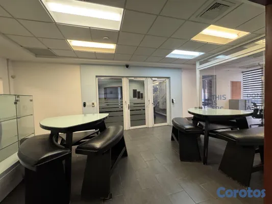 oficinas y locales comerciales - OFICINA INDEPENDIENTE DE 800 M² EN ALQUILER EN NACO | AV. TIRADENTES 4