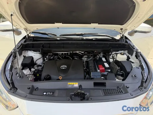 jeepetas y camionetas - Toyota higlander xle 2022 4