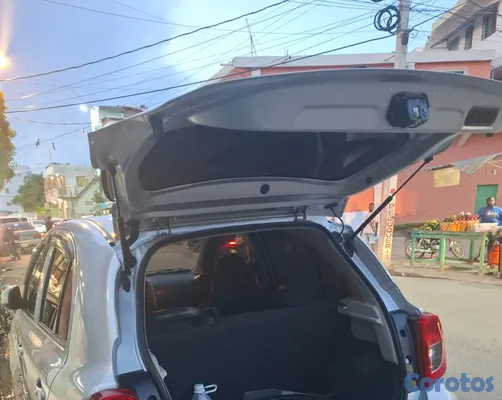 carros - Excelente opción para uso diario, económico y prác 12