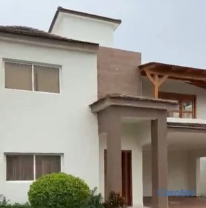 3.	Casa en Shalom 7 | 5 Habitaciones, Amplio Patio y Doble Cocina