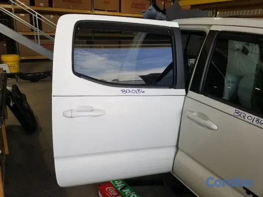 repuestos - PUERTA TRASERA DERECHA PARA TOYOTA TACOMA 2018  5
