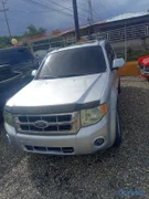 jeepetas y camionetas - Jeepeta Gris Ford Escape XLT Full Años 2008.