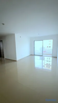 apartamentos - SE ALQUILA O VENDE. APTO MODERNO EN TORRE EN SAN I 6