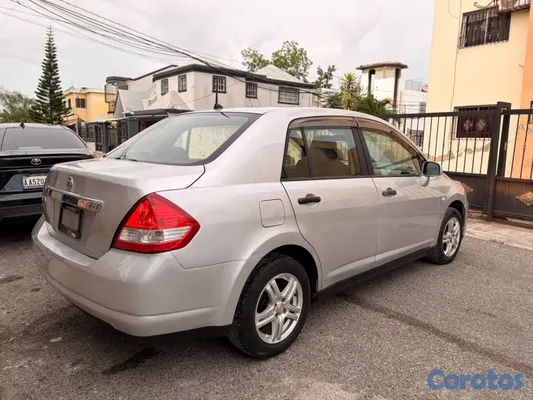 carros - Nissan tiida 2013 2