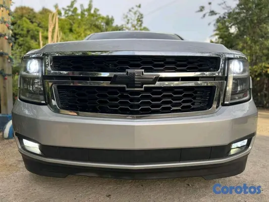 jeepetas y camionetas - chevolet suburban 2018  3