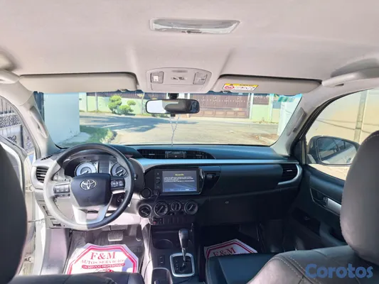 jeepetas y camionetas - Toyota Hilux 2022 2.4  19