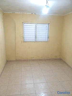 casas - Casa de 3 habitaciones con título en Los Jardines  2