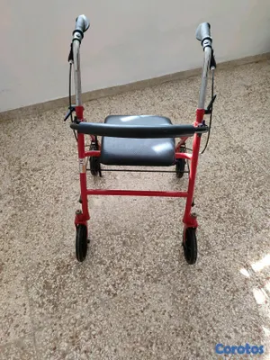 Salud y Equipamiento Médico - Andador Drive  4