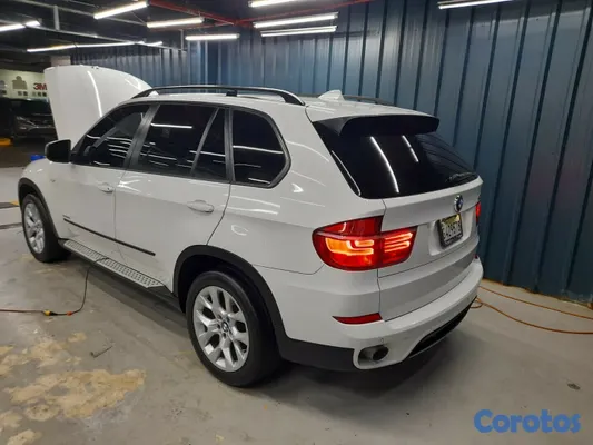 jeepetas y camionetas - BMW X5 2012 USD 13,000 3