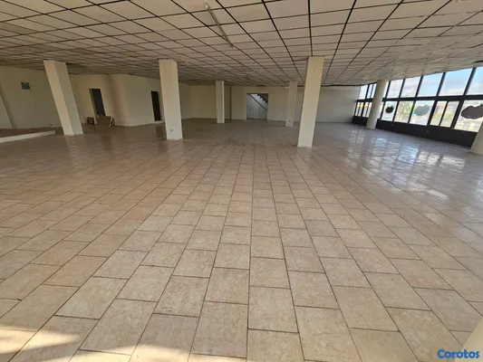 oficinas y locales comerciales - EDIFICIO COMERCIAL 3 NIVELES 8