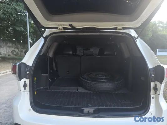 jeepetas y camionetas - Toyota Highlander 2015 – 3 Filas, 4 Cilindros, Económica 4