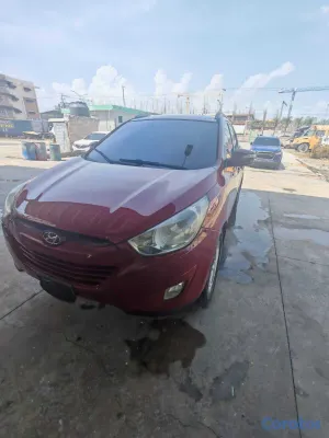 jeepetas y camionetas - Venta Jeepeta Hyundai Tucson 2013 2