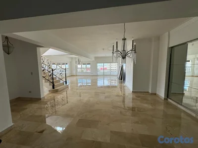 PENTHOUSE DE LUJO CON VISTA AL MAR Y LA CIUDAD
