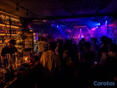 BUSCAMOS PERSONAL PARA BAR DE EVENTOS ROCK