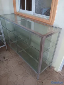 2 Vitrinas