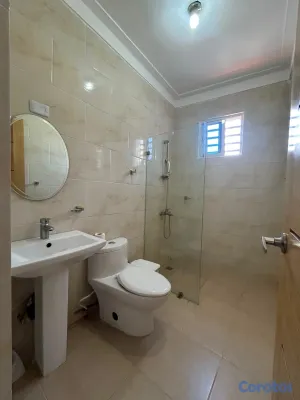 casas - vendo casa santo Domingo este dos niveles tres habitaciones dos baños dos parqu 15