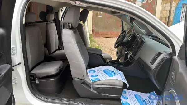 jeepetas y camionetas - CHEVROLET COLORADO 2018 3