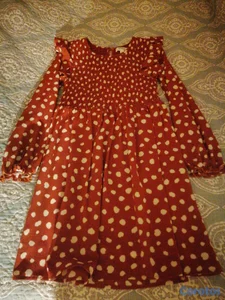 Vestido terracota con puntos crema