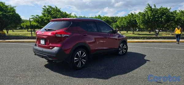 jeepetas y camionetas - NISSAN KICKS SV 2020 RECIEN IMPORTADO CLEAN CARFAX 5