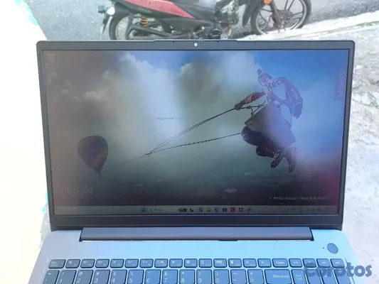 computadoras y laptops - Laptop Lenovo ideapad/ core i7/16GB DDR4/512GB SSD 2