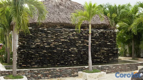 casas vacacionales y villas - The White Rock Hotel B&B  Este lugar inolvidable para escaparte con tu familia. 2
