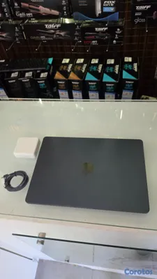 computadoras y laptops - Macbook Air 2024 M3 15 Pulgadas 16GB Ram 256GB SSD 2