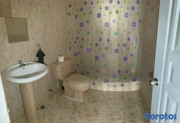 casas - Complejo de apartamentos de 3 pisos, 330m2 construidos en el centro de Samaná. 5