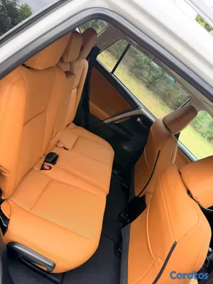 jeepetas y camionetas - Toyota rav4 2018 xle 3