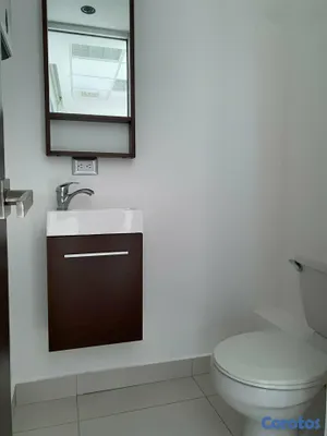 oficinas y locales comerciales - Local Comercial - 130mts - Bella Vista - Piso Alto 8