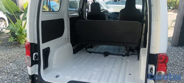 jeepetas y camionetas - Nissan NV 200 2021 7