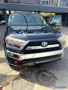 Toyota 4 Runner 2016 Limited 3 Filas de Asiento 