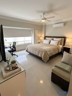 apartamentos - vendo ensanche naco tres habitaciones con su baño balcón dos parqueos piso alto  2