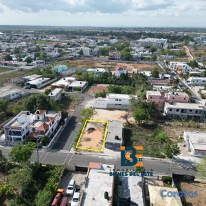 Se vende solar con 241 metros en Residencial Naime