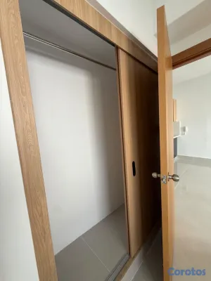 apartamentos - vendo la Esperilla piso 8 una habitación 1.5 baños parqueo balcón amplio  5