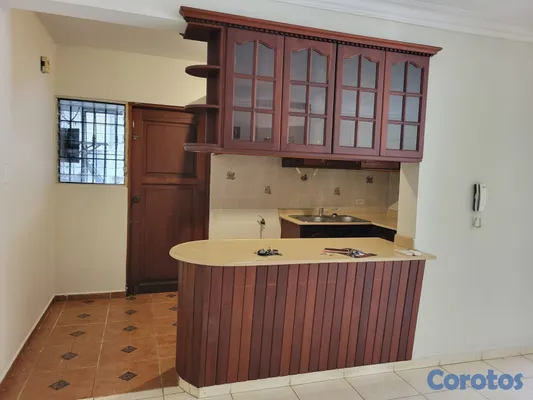 apartamentos - Av. indep. 2do piso. 2 habs. 2 baños. 2 parqueos
 2