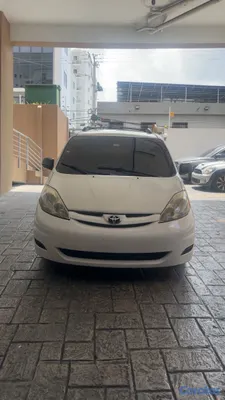 jeepetas y camionetas - Toyota Sienna equipada con gas natural, rampa para persona con discapacidad  2