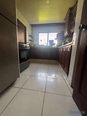 apartamentos - vendo Gazcue tercer nivel 4 habitaciones 2.5 baños dos parqueos family balcón  4