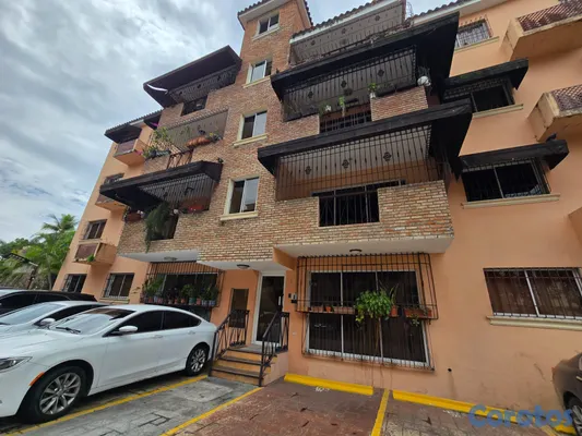 apartamentos - Apartamento en Arroyo Hondo Detras del Nacional Re 11