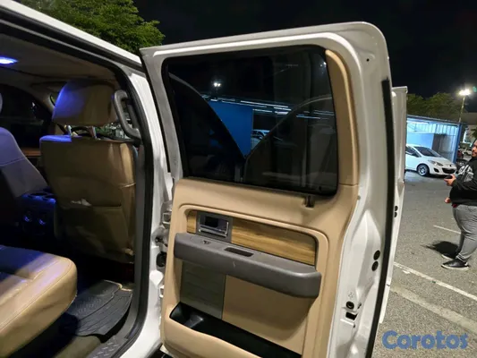 jeepetas y camionetas - Ford F150 Lariat Doble Cabina 11  10