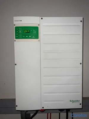 plantas e inversores - Schneider XW6848 NA 2
