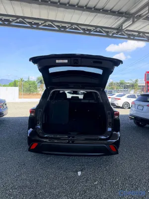 jeepetas y camionetas - Toyota higlander le 2021 clean carfax  12