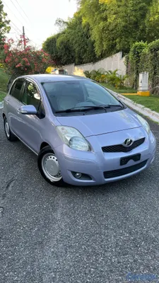 carros - Toyota Vitz 2009 cuatro cilindros  1